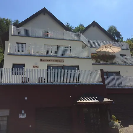 아파트 Haus Am Weinberg 로데스하임암라인